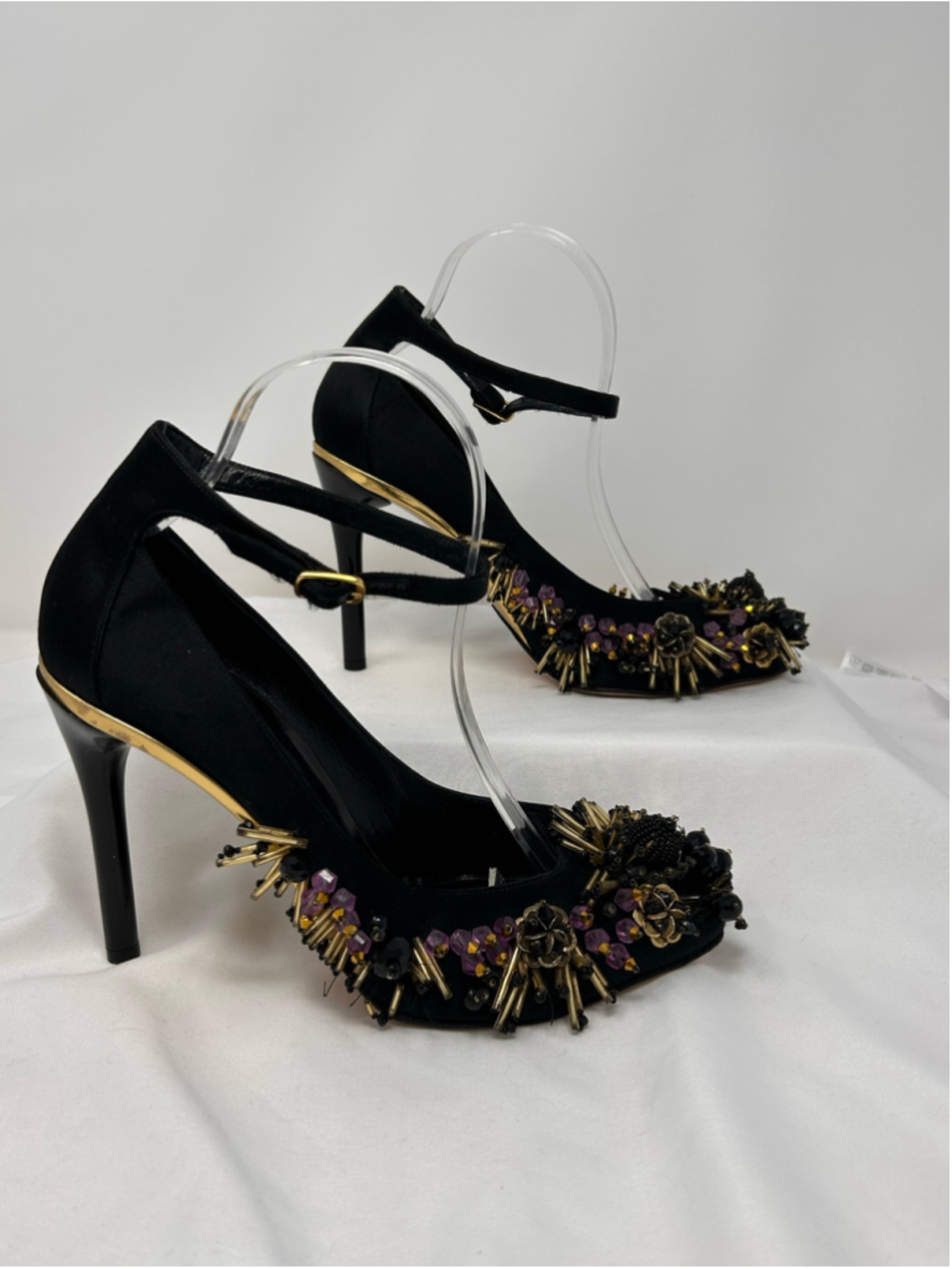 Oscar de la Renta 39.5 Black Satin Embellished Stiletto Pumps Beaded Gold